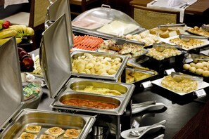 Petit déjeuner buffet compris tous les jours
