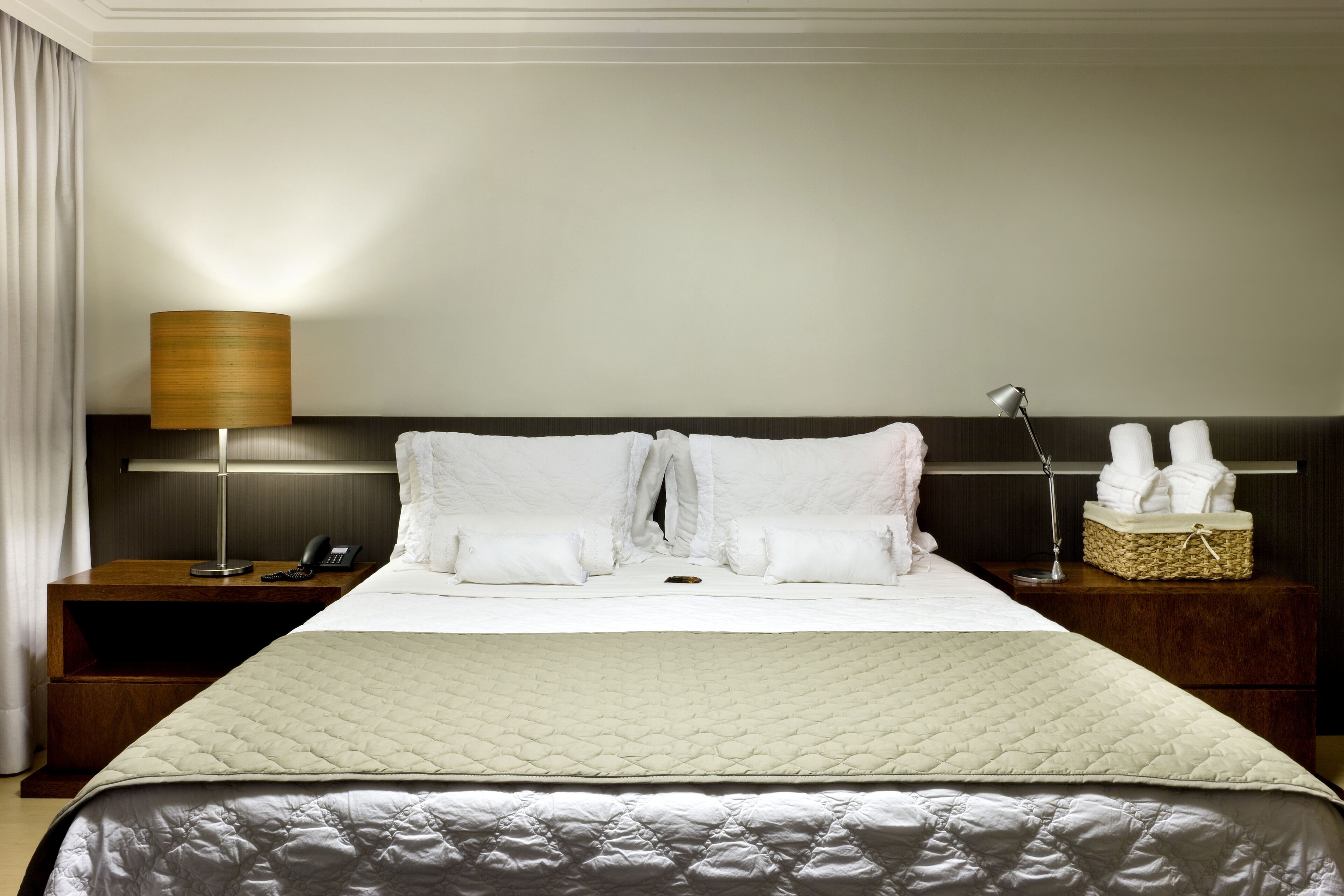 suite (double) | 1 bedroom, minibar, desk, blackout curtains