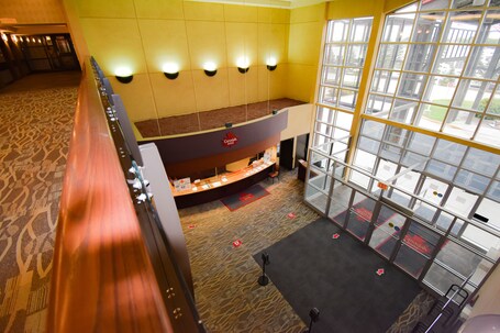 Canad Inns Destination Centre Club Regent Casino Hotel - Image 5