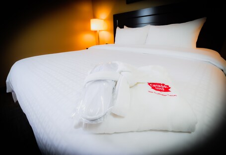 Canad Inns Destination Centre Club Regent Casino Hotel - Image 36