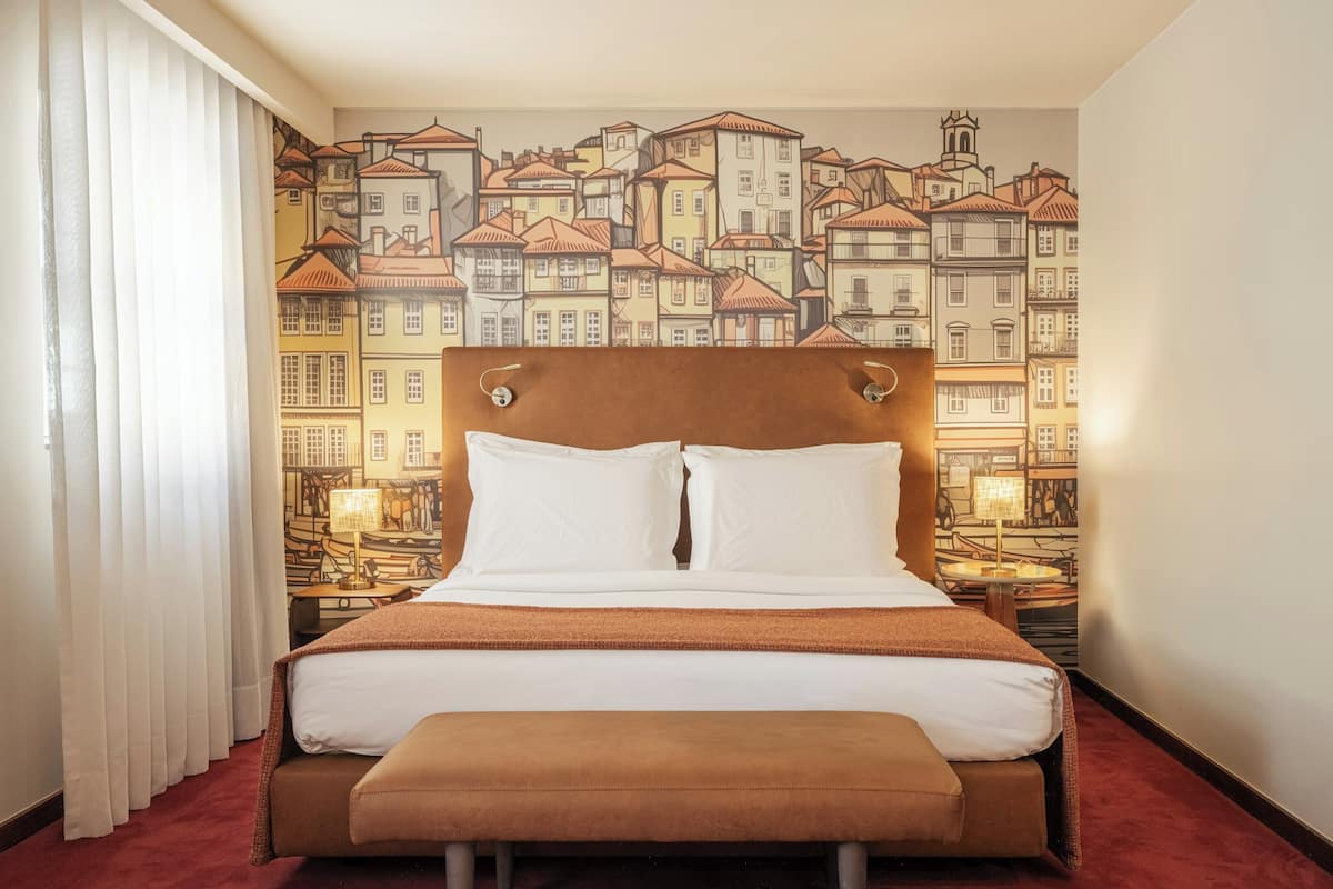Minibar, in-room safe, desk, blackout curtains