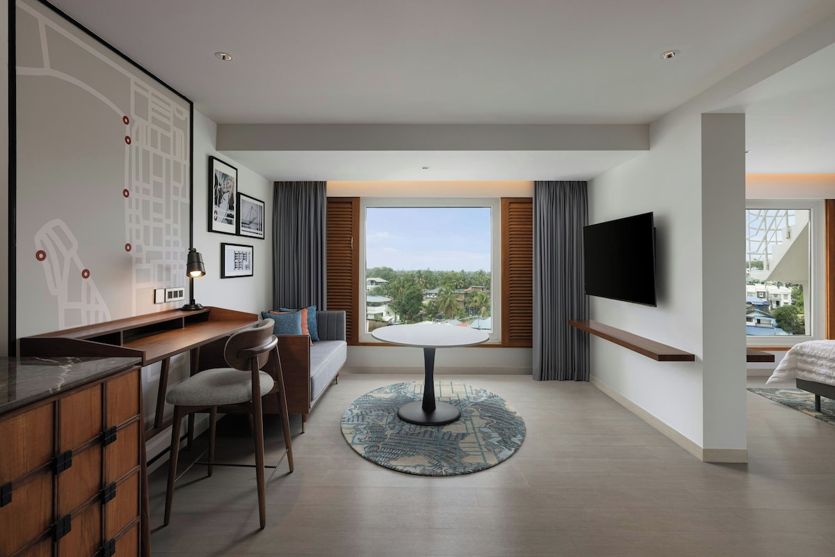Suite, 1 Bedroom (island) | Living area | 32-inch LCD TV with satellite channels, TV