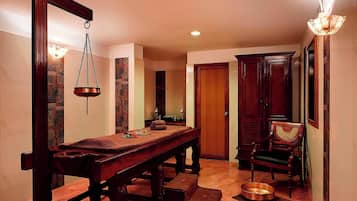 Couples treatment room(s), sauna, steam room, body treatments