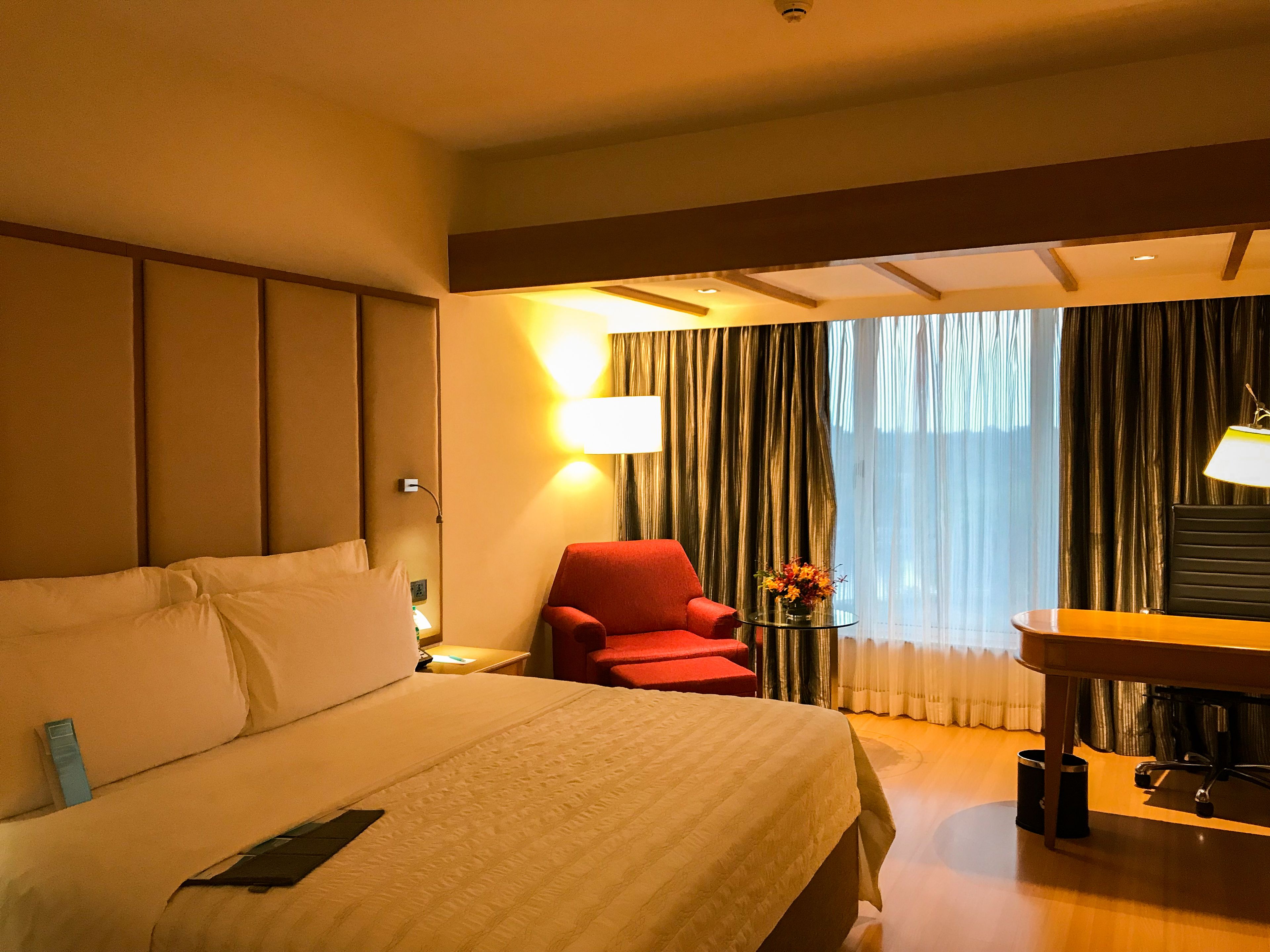 Ropa de cama de alta calidad y minibar 