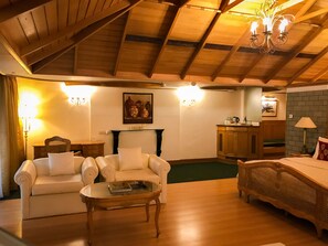 Phòng Suite Club, 1 giường cỡ king | 1 phòng ngủ, bộ đồ giường cao cấp, minibar, két bảo mật tại phòng 