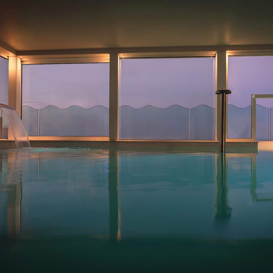 Couples treatment room(s), sauna, hot tub, Turkish bath/hammam