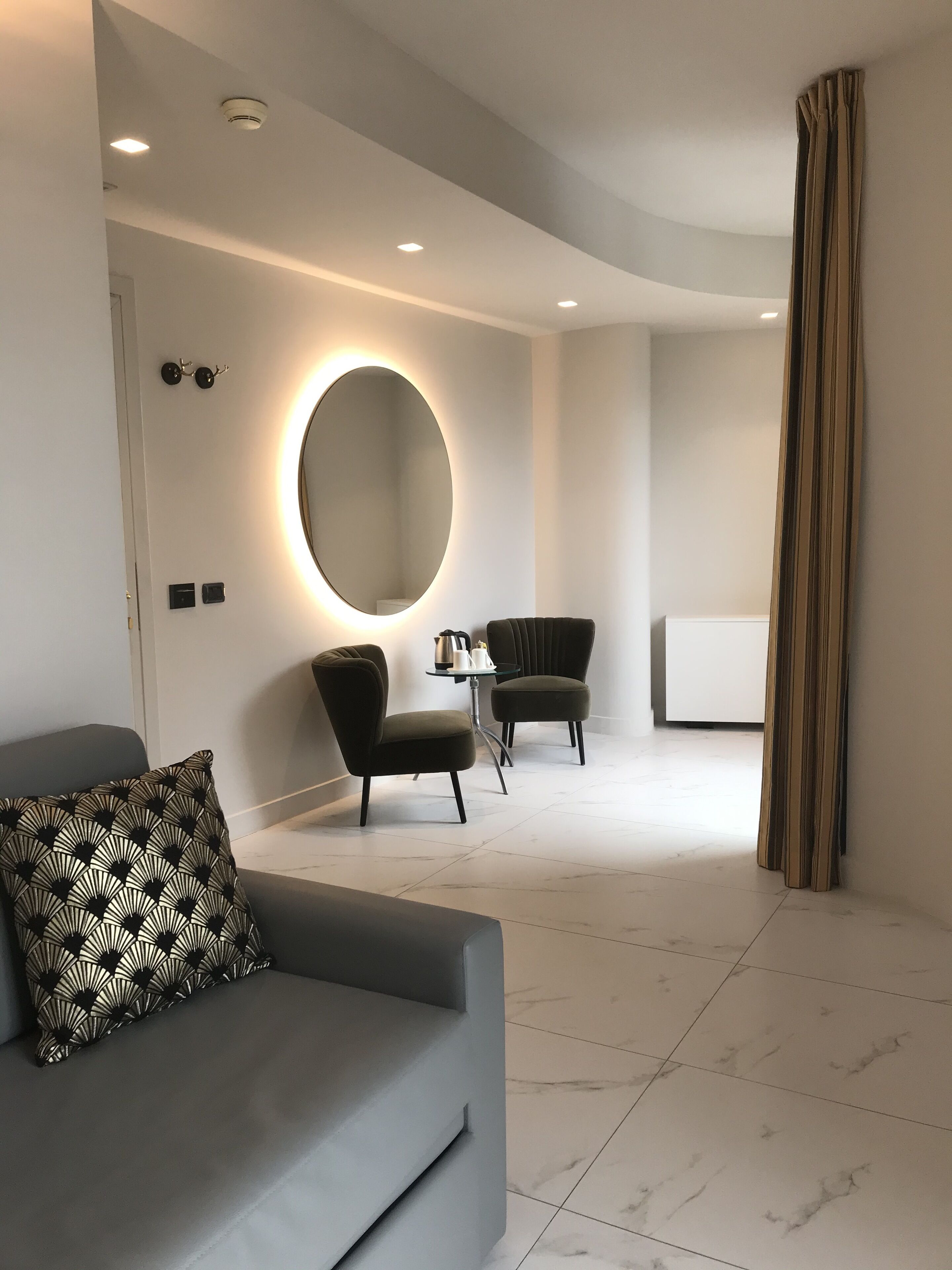 junior suite | living area | lcd tv