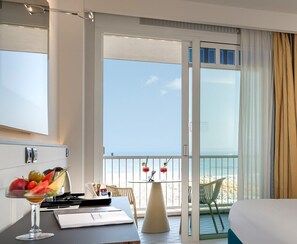 Chambre Deluxe double pour 1 personne, face à la mer | Minibar, coffre-fort, bureau, rideaux d’obscurcissement