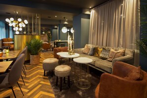 Bar (on property) - Scandic St Olavs Plass (Oslo)