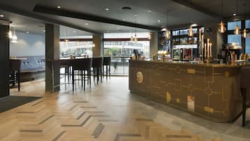 Bar (en la propiedad)