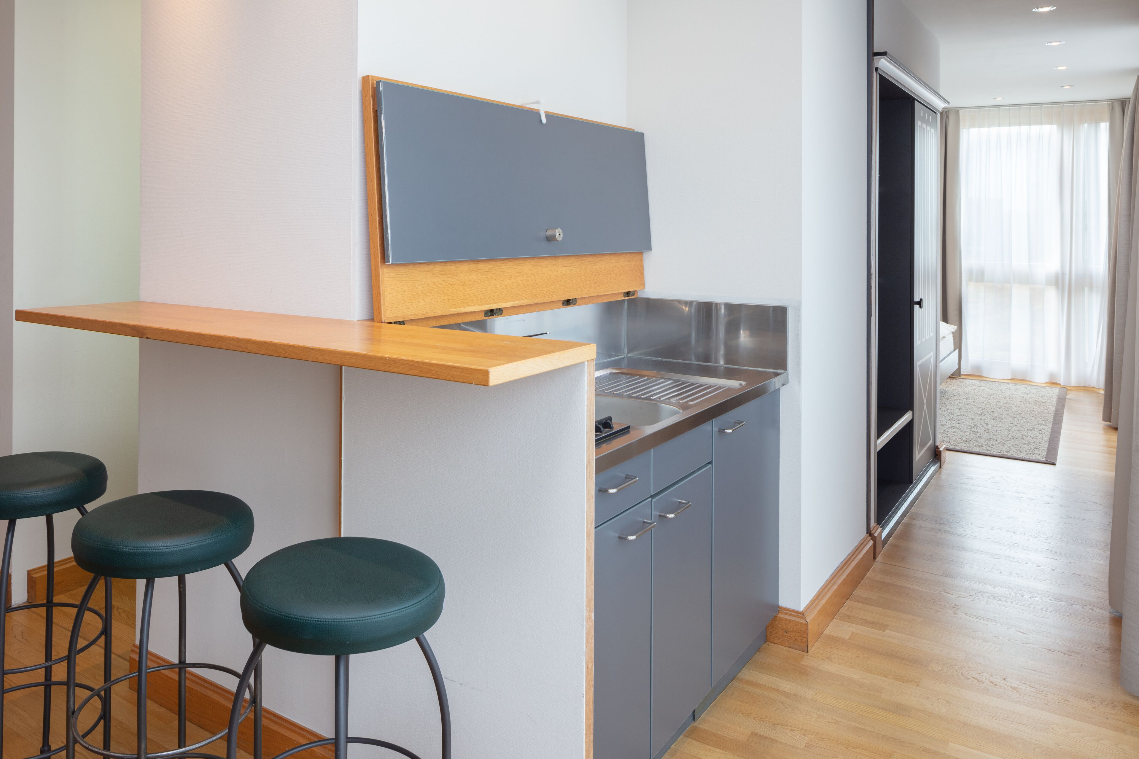 superior studio | private kitchenette | coffee/tea maker, electric kettle