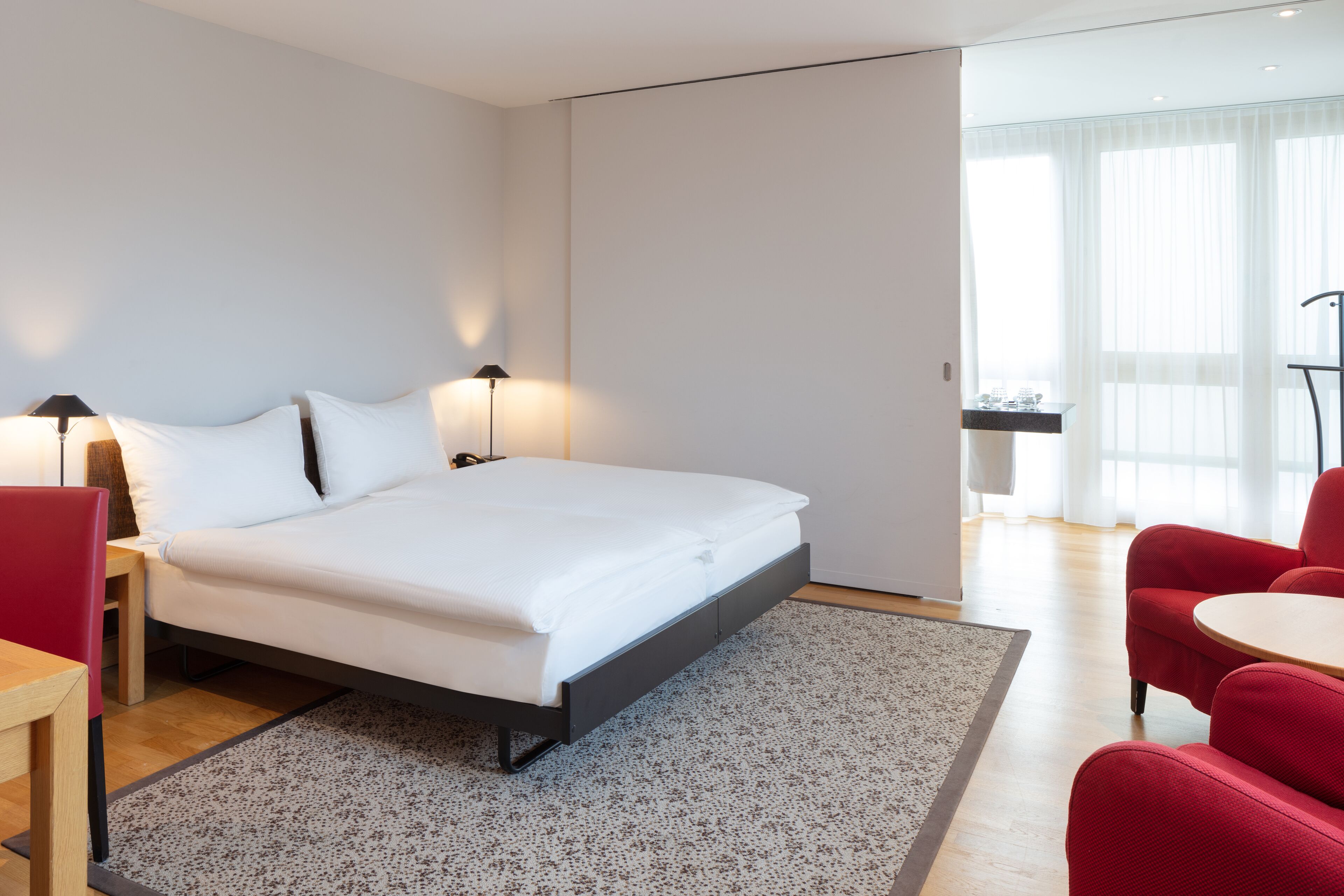 comfort studio | minibar, in-room safe, desk, soundproofing