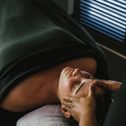 Couples treatment rooms, body treatments, hydrotherapy, aromatherapy