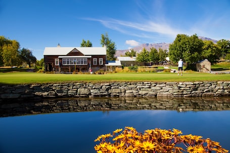 Golf. Millbrook Resort