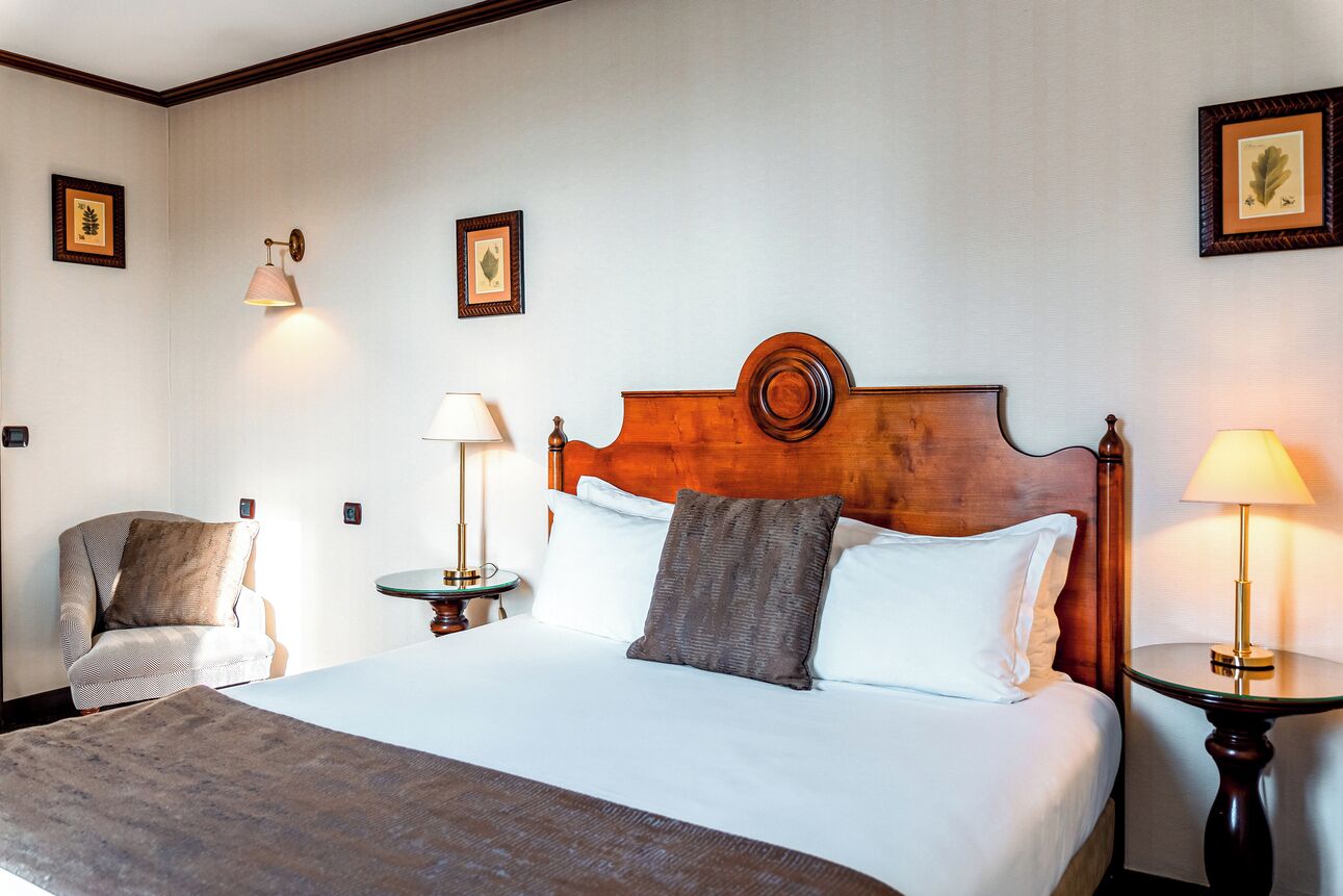 Premium bedding, in-room safe, desk, soundproofing