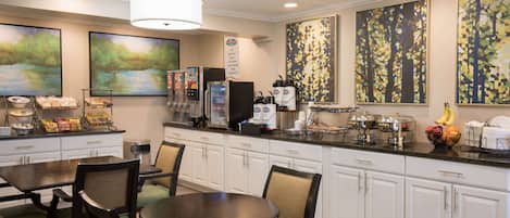 Free daily continental breakfast