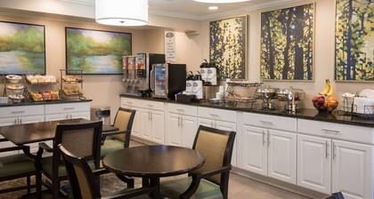 Baymont by Wyndham Detroit Airport/Romulus