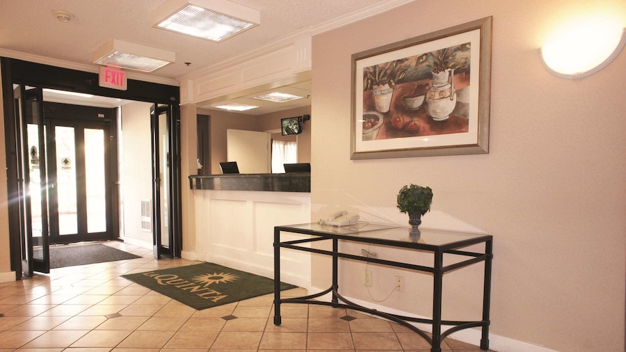 La Quinta Inn by Wyndham Detroit Canton