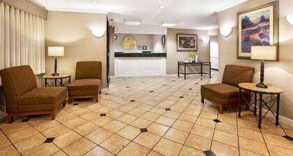 La Quinta Inn by Wyndham Detroit Canton