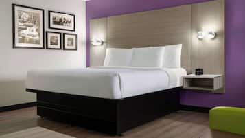Deluxe Room, 1 King Bed, Non Smoking