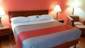 Desk, laptop workspace, free WiFi, bed sheets - Motel 6 Maryland Heights, MO (Maryland Heights)