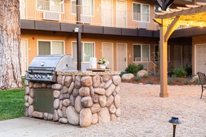 BBQ/picnic area