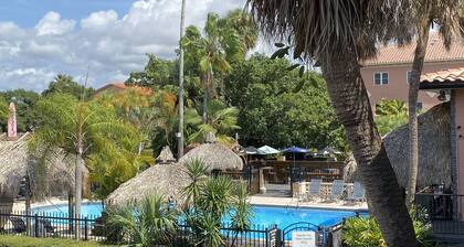 Tahitian Inn