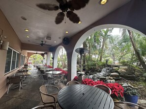 Restaurant - Tahitian Inn (Tampa)