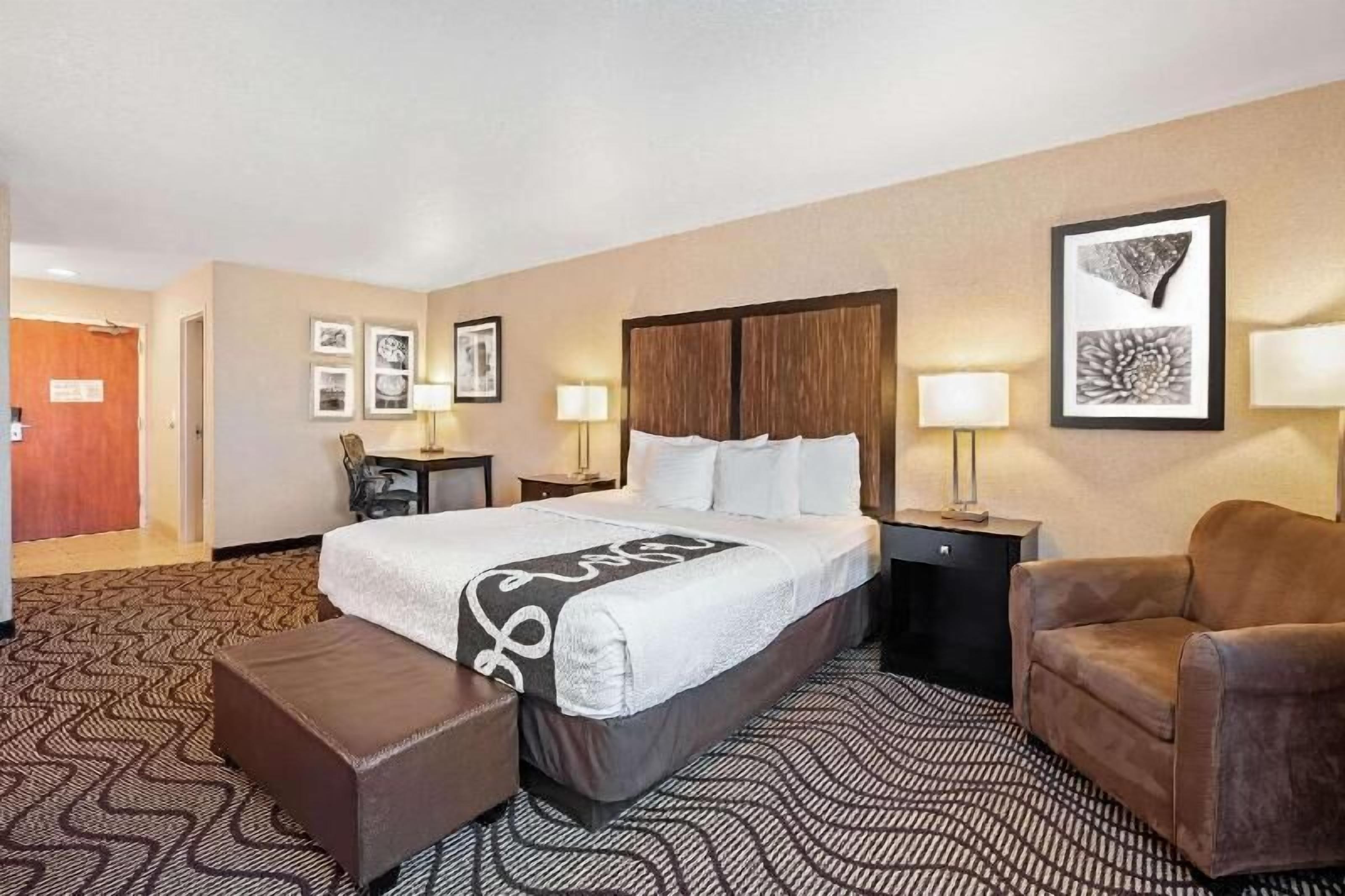 Premium bedding, desk, blackout curtains, iron/ironing board