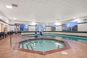 Bañera de hidromasaje exterior
