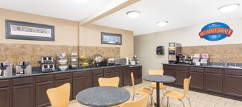 Baymont by Wyndham Dubuque