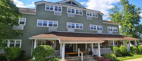 Entrada al alojamiento