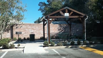 Grillaus-/piknikalue