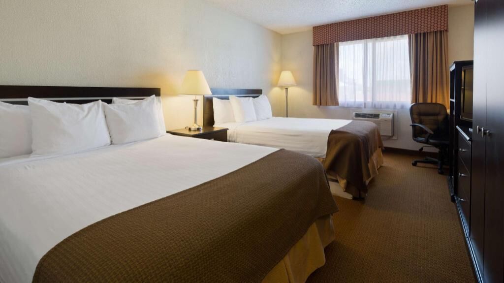 Desk, iron/ironing board, free WiFi, bed sheets
