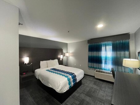 La Quinta Inn by Wyndham Indianapolis Airport Executive Dr - Image 18