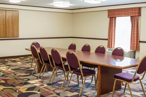 Meeting facility - Baymont by Wyndham Greenfield (Greenfield)