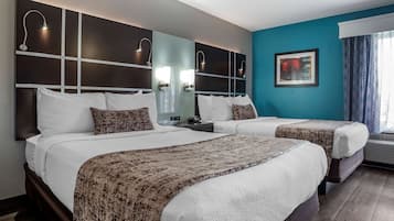 Bureau, fer et planche à repasser, Wi-Fi gratuit, réveils