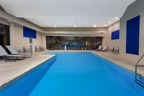 Indoor pool, pool loungers