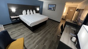 書桌、筆電工作空間、熨斗/熨衣板、免費無線上網