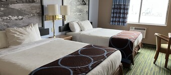 Boarders Inn & Suites by Cobblestone Hotels - Waterloo/Cedar Falls