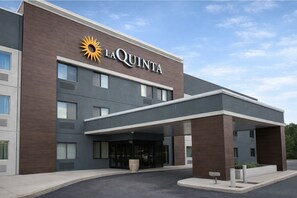 Exterior - La Quinta Inn & Suites by Wyndham Stevens Point (Stevens Point)
