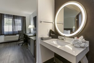 Ropa de cama de alta calidad y escritorio 