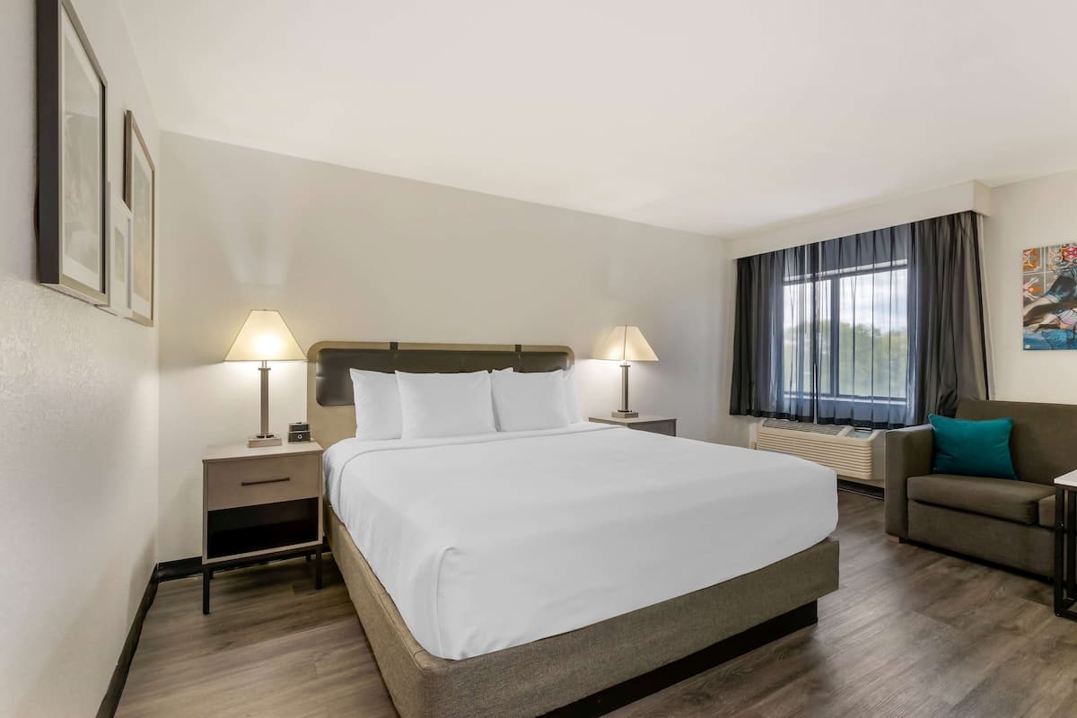 Ropa de cama de alta calidad y escritorio
