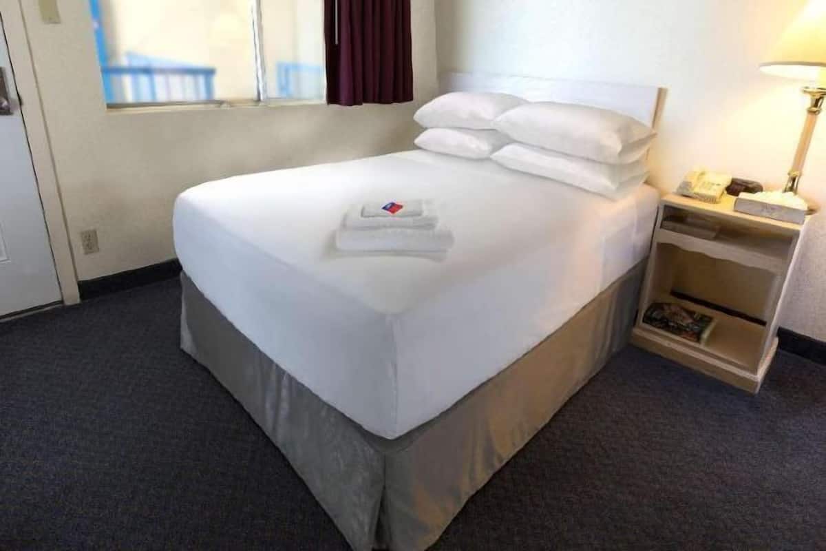 Desk, iron/ironing board, free WiFi, bed sheets