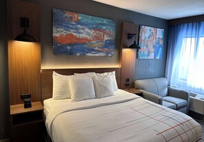 Deluxe Room, 1 King Bed