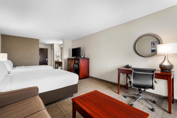 Desk, iron/ironing board, free cribs/infant beds, free WiFi