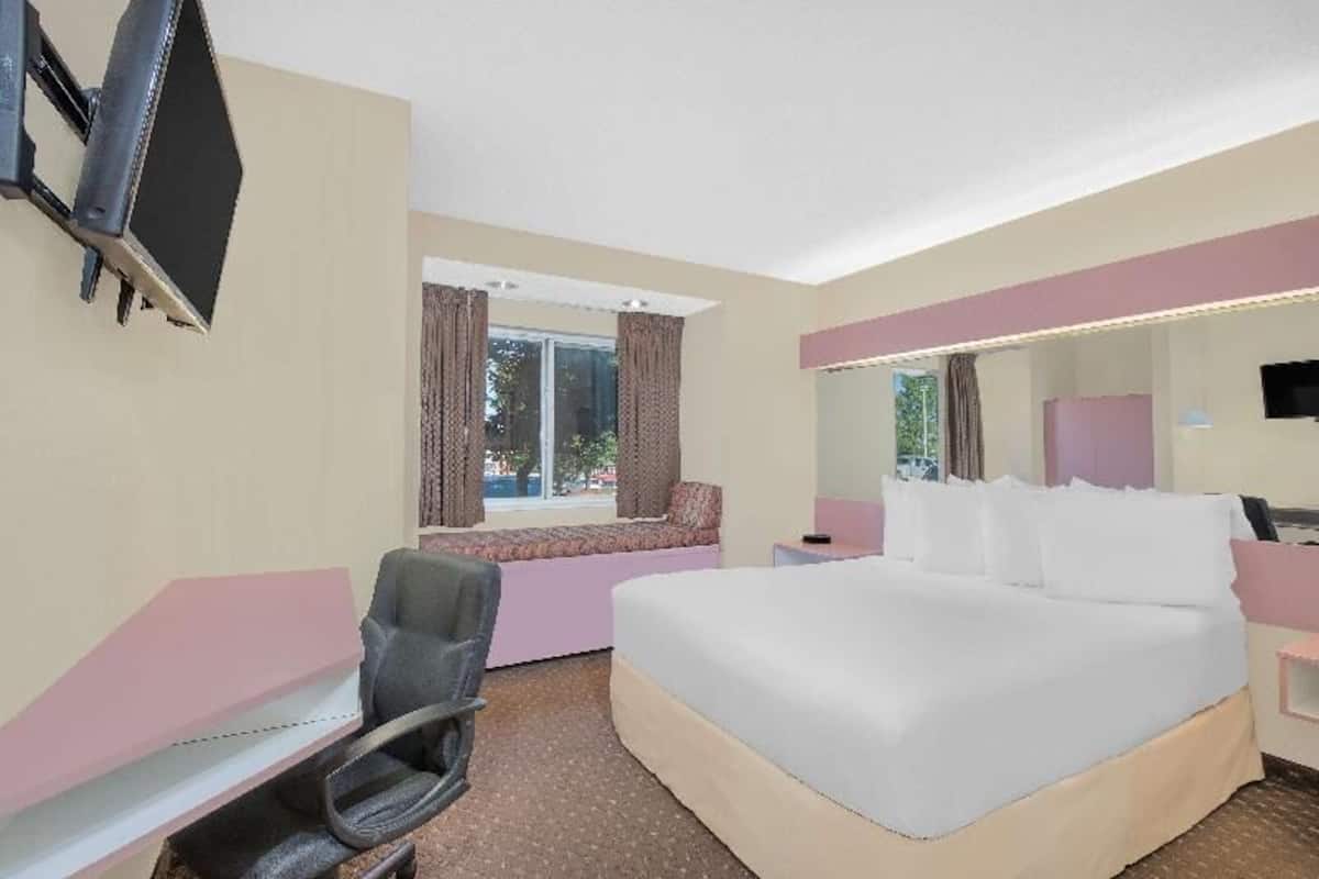 In-room safe, desk, iron/ironing board, free cribs/infant beds