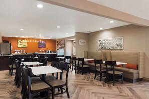Esmorzar diari continental gratuït 