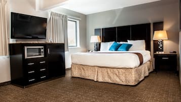 Egyptian cotton sheets, premium bedding, pillowtop beds, desk