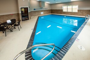 Piscine intérieure